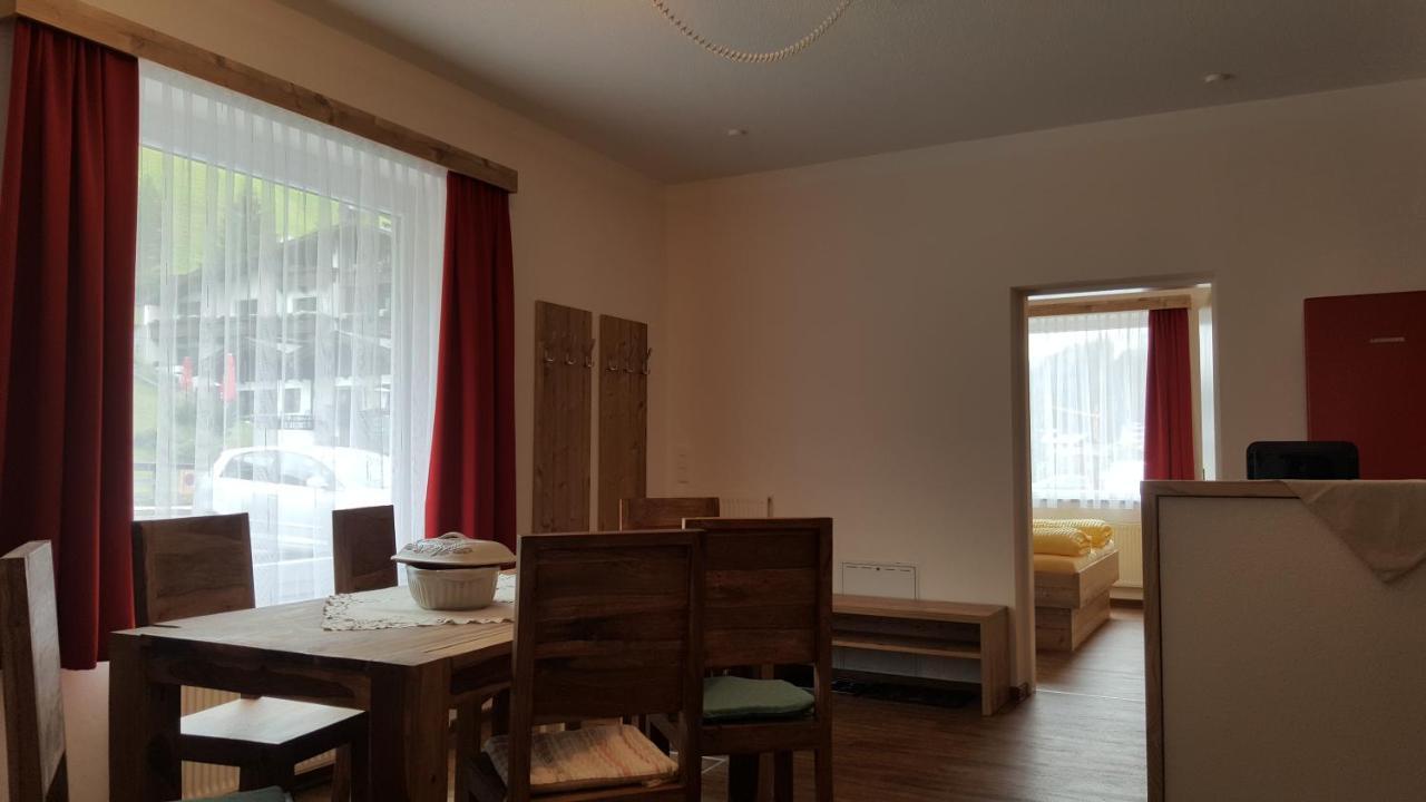 Appartement Juns トゥクス エクステリア 写真
