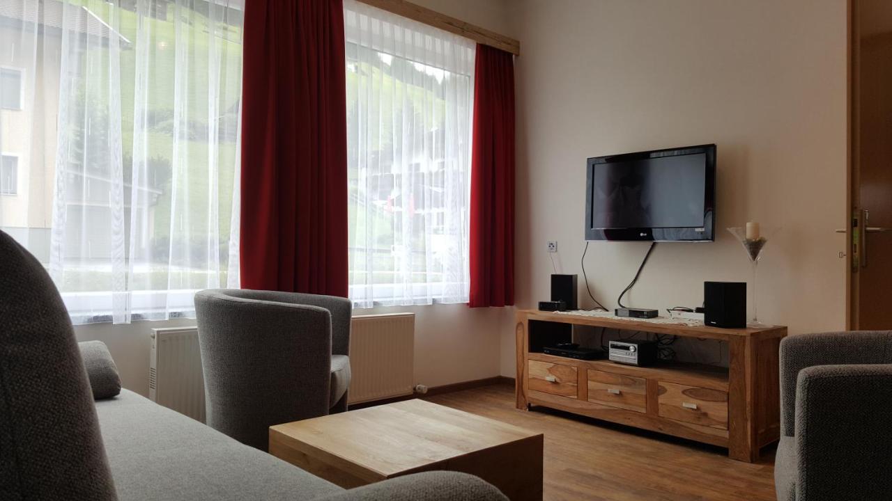 Appartement Juns トゥクス エクステリア 写真