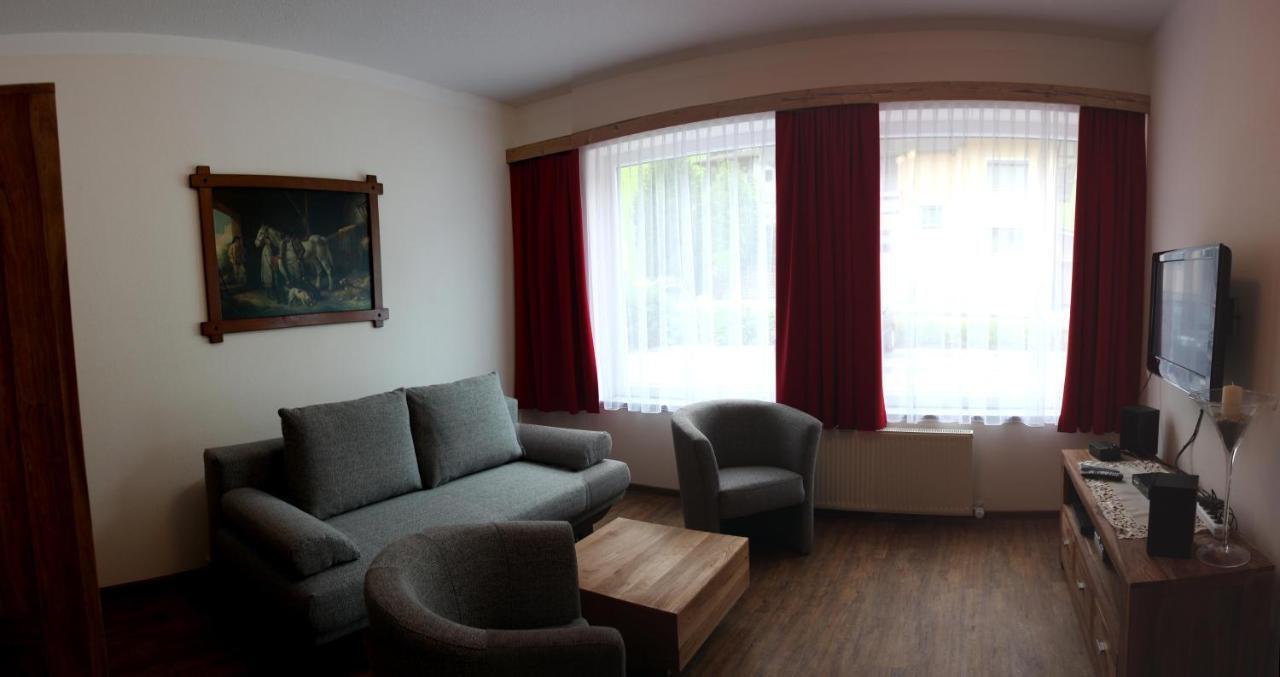 Appartement Juns トゥクス エクステリア 写真
